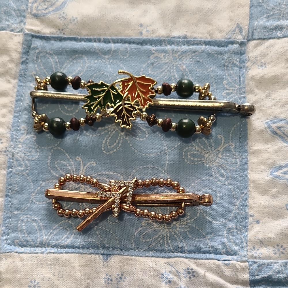 Lilla Rose Size Medium And Xs Elegant Leaf and Arrow Hair Clips Set